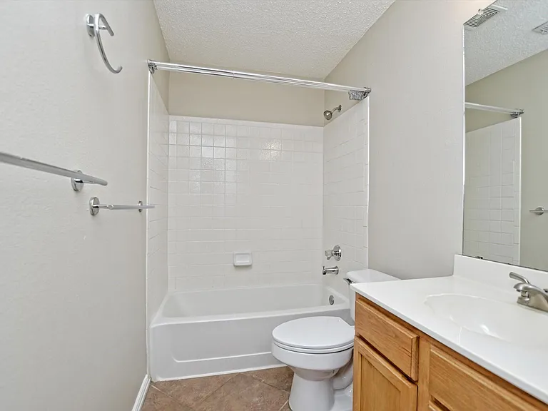 1307 Chalk Ln — Photo 21