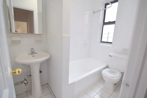 Rented by Goldfarb Properties | media 5