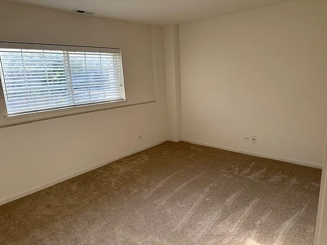 815 Brodhead Dr — Photo 7