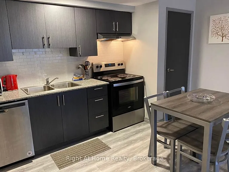 275 Larch St #H201 — Photo 5