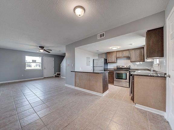 5th image of 122 Cheri Ln #B