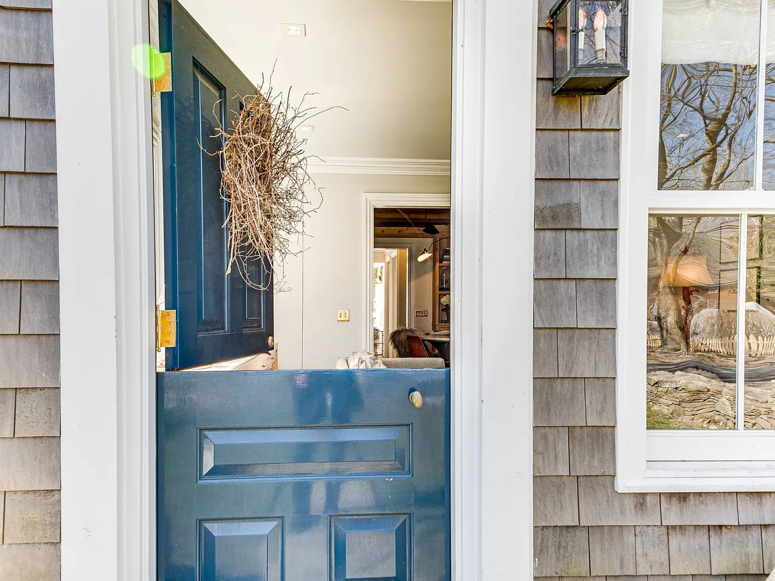 Stunning Sag Harbor Village Rental — Photo 2