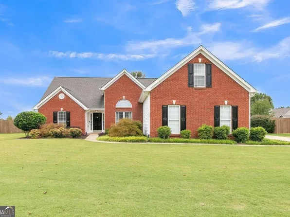 6226 Wilmington Way, Flowery Branch, GA 30542