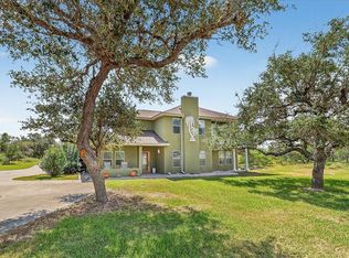 556 Sanctuary Dr, Rockport, TX 78382