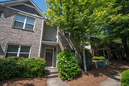 1131 Binghampton Cir Photo 1