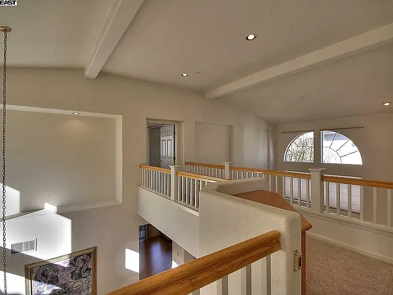 5165 Rose Way — Photo 2