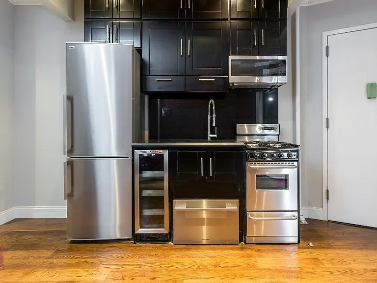 3 W 103rd St #3RW — Photo 5