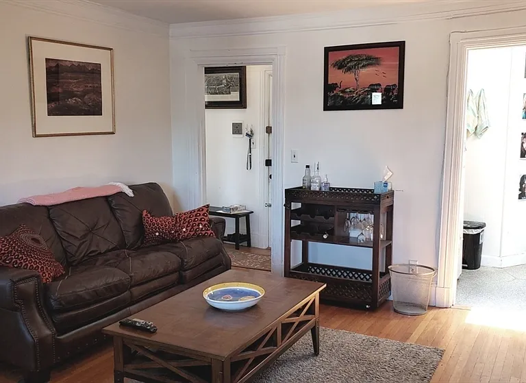 924 Beacon St #8 — Photo 7