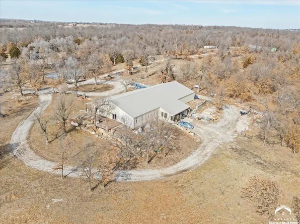 22559 Fall Leaf Rd, Linwood, KS 66052