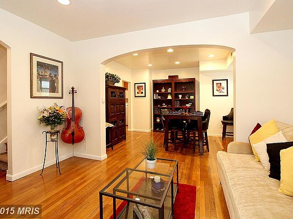See the great living - dining flow