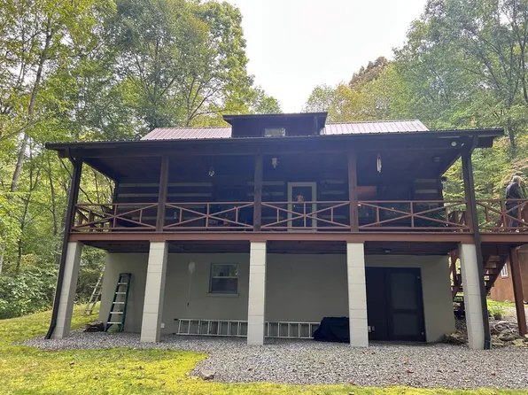 200 Evening Shade Ln, Whittier, NC 28789