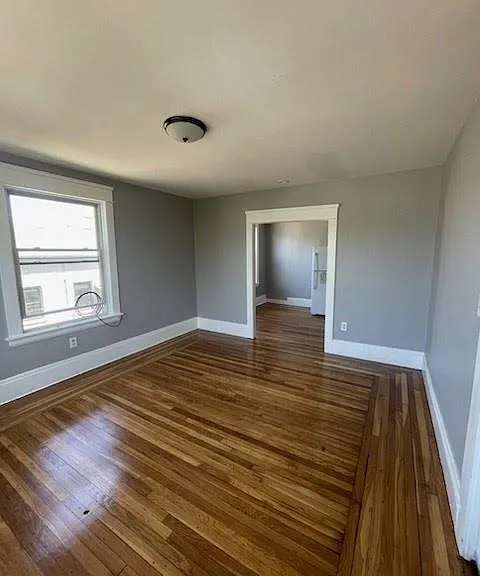 16 Congress Ave #5 — Photo 2
