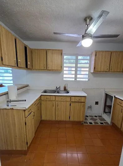 108 Calle Gautier Benitez #1