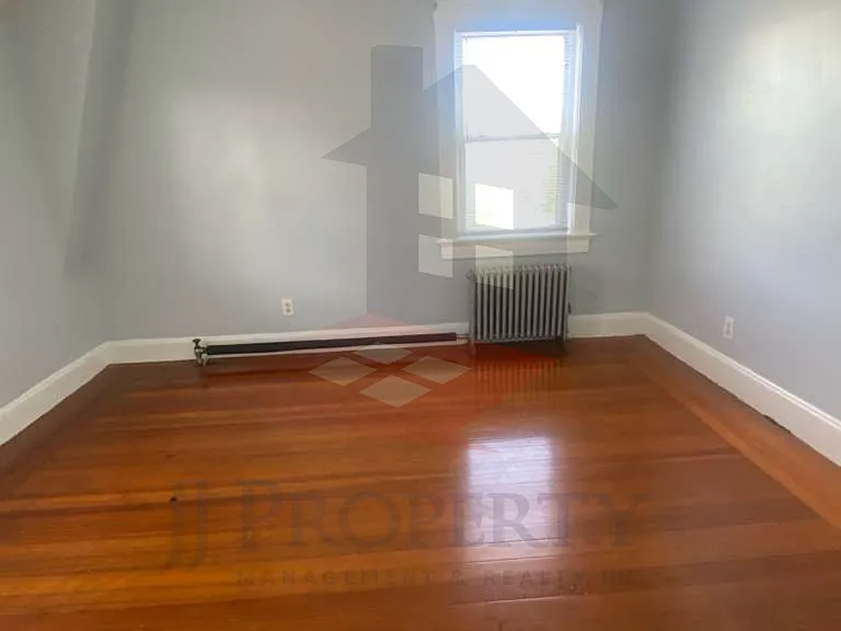 767-769 Broad St #3 — Photo 11