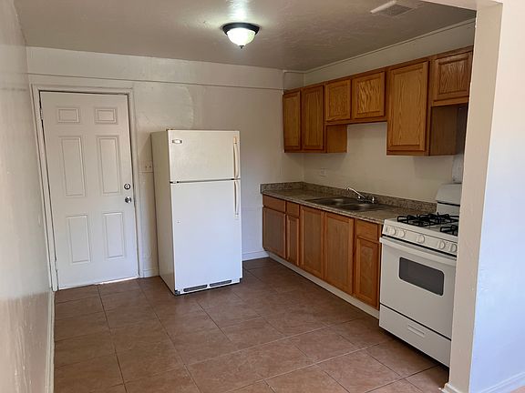 2nd image of 3665 S Belmar Ave APT D