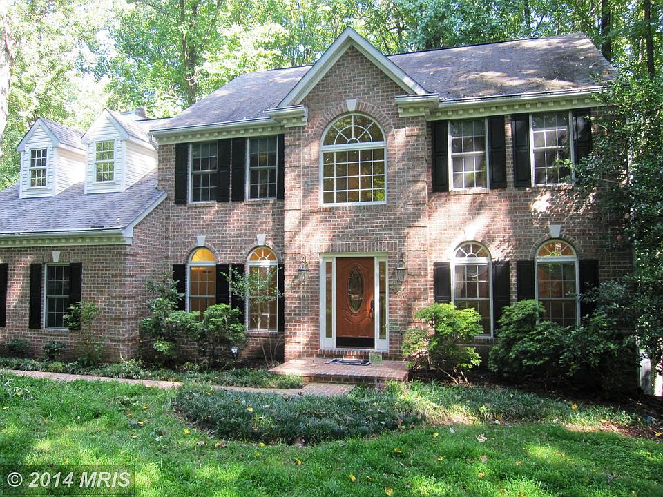 2nd image of 2445 Sand Hill Rd