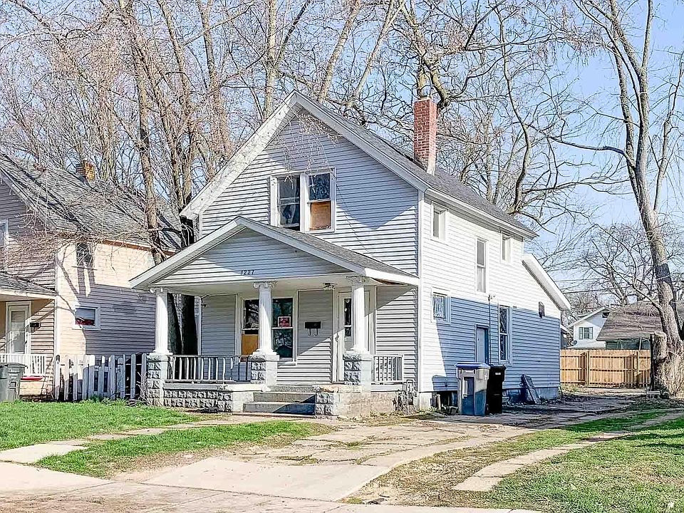 1st image of 1227 Cedar St