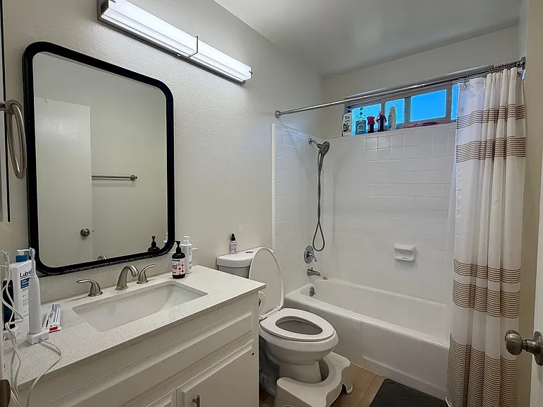 2790 Madison St #C — Photo 15