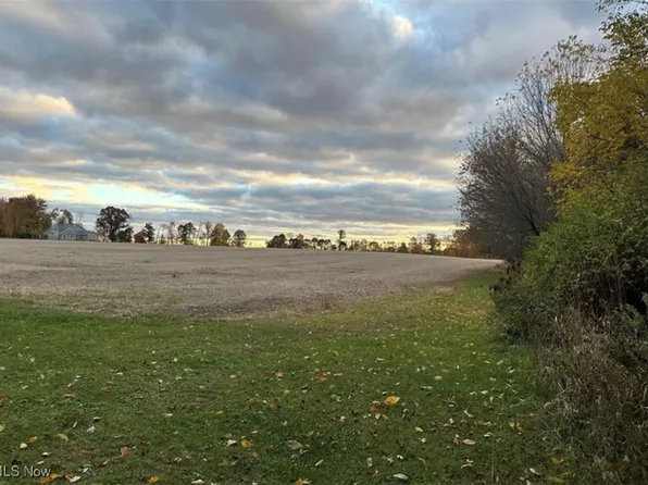 Youngstown Pittsburgh Rd, New Middletown, OH 44442