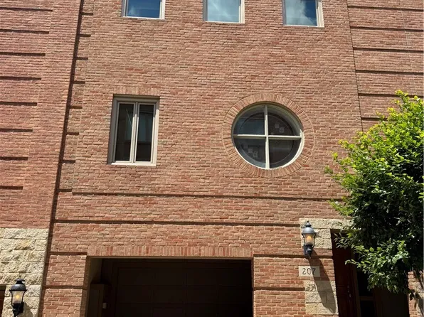 207 N Woodland Rd, Pittsburgh, PA 15232