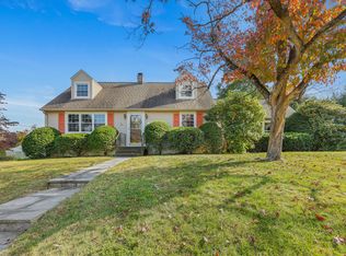 3 Campbell Ln, Danbury, CT 06811