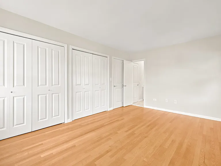 60 Oakland Ave — Photo 25