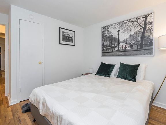 4th image of 1413 Lombard St APT 2