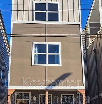 3rd image of 1850 S Lyerly St #7