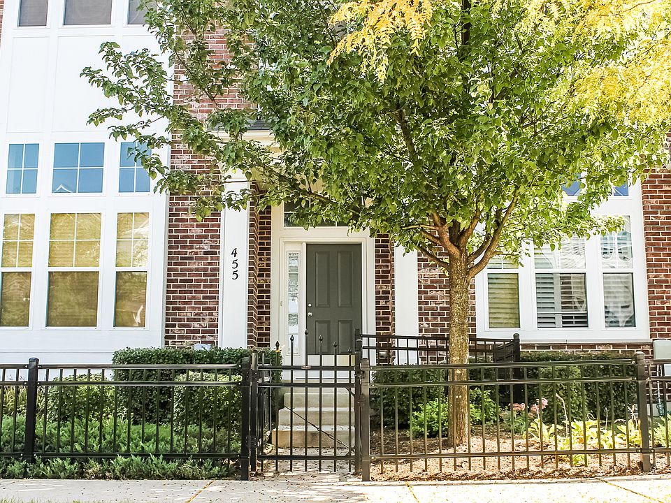 1st image of 455 Grosvenor Ln #455