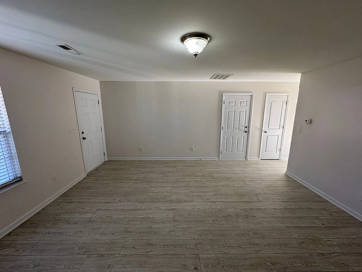 4820 Lynn Lee Circle — Photo 3