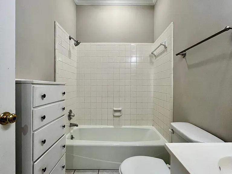 207 Forest View Ct — Photo 23