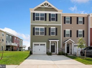 64 Grant St, Taneytown, MD 21787