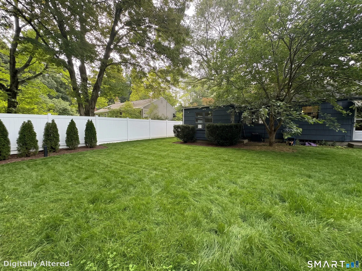 3 bed, 1.0 bath, 1240 sqft, $3,250 — Photo 4