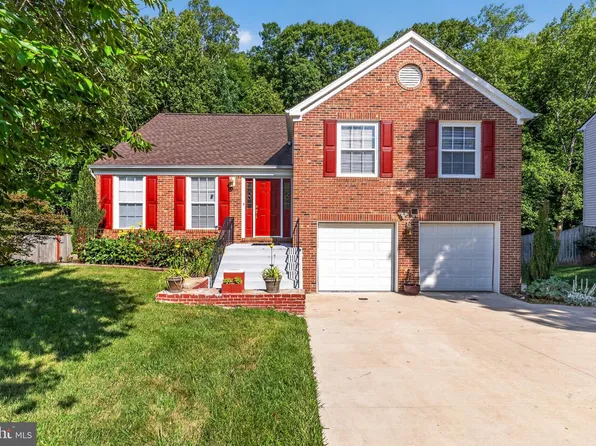 49 Clark Ln, Stafford, VA 22554