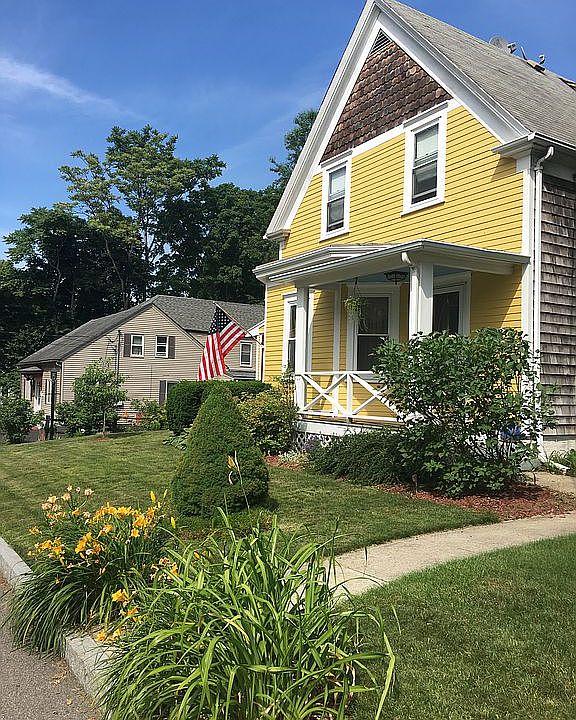 1st image of 762 Bedford St