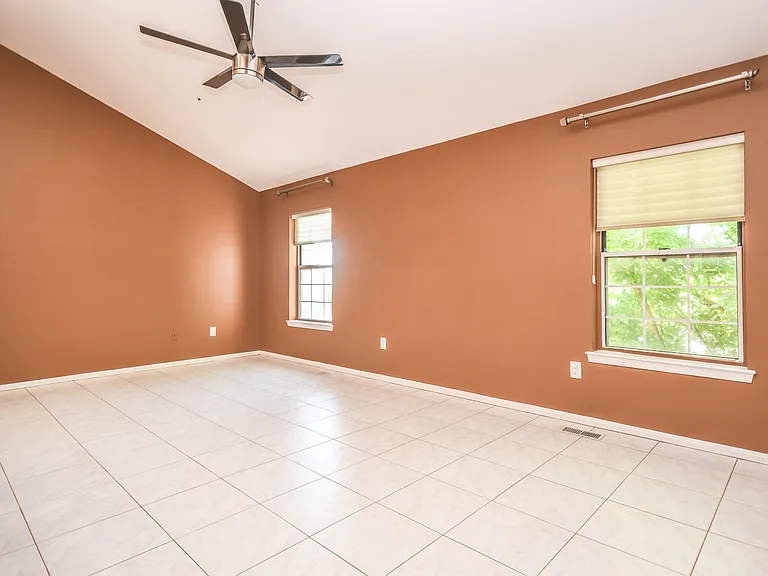 5918 Edson Ln — Photo 29