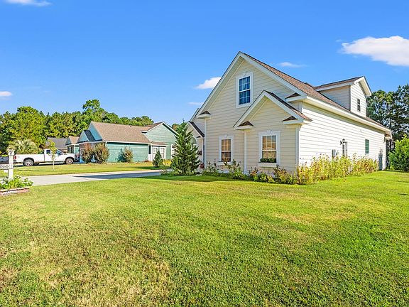 2nd image of 1066 Englemann Oak Dr.