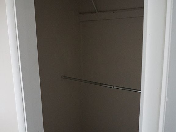 walk in closet on 1st floor master bedroom