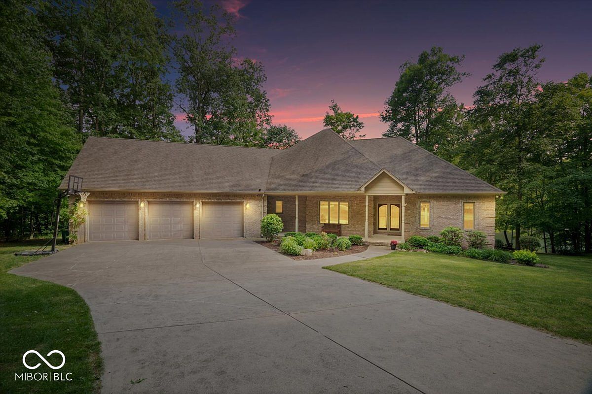 3885 Briar Ridge Rd, Monrovia, IN 46157 | Zillow