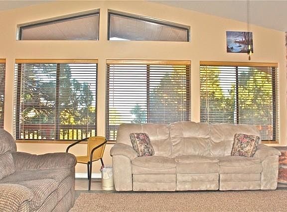 2nd image of 3462 Highland Dr