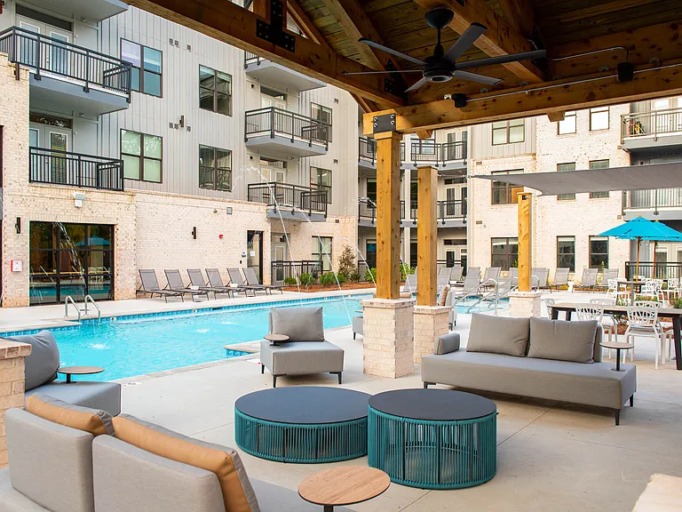 One Riverside Apartments — Photo 19