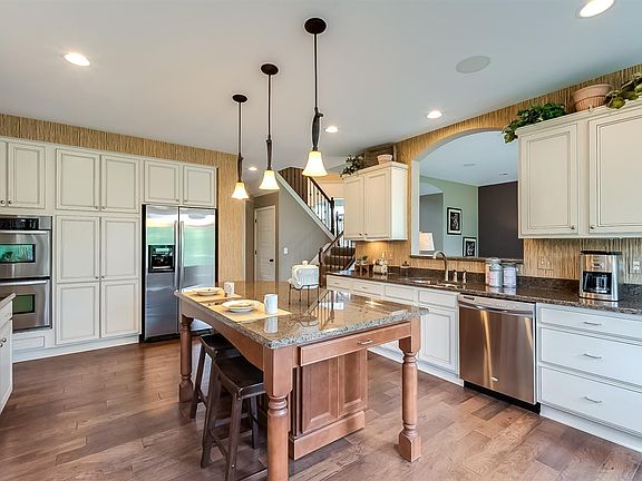 4th image of 1491 Indian Bluffs Dr