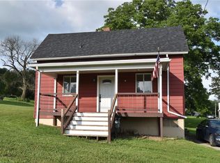 6 7th St, Claysville, PA 15323