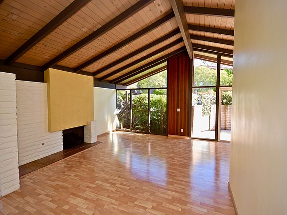 4th image of 2744 Miradero Dr