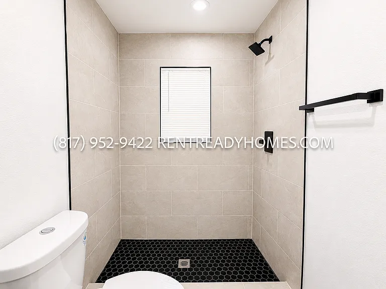 1510 W Jefferson Blvd #102 — Photo 9