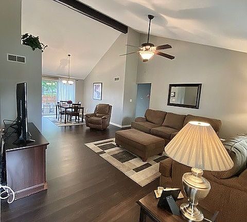 3rd image of 97 Summerhill Dr