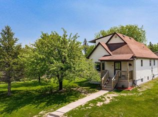 144 1st St, Proctor, MN 55810