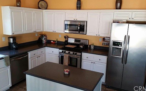 3rd image of 25695 Mountain Springs St