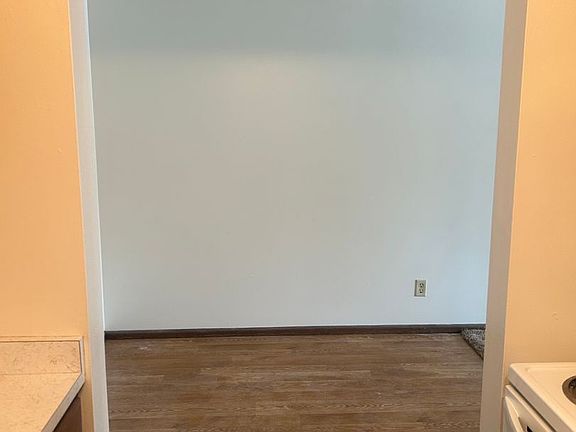 5th image of 29 Alexander Ave #206