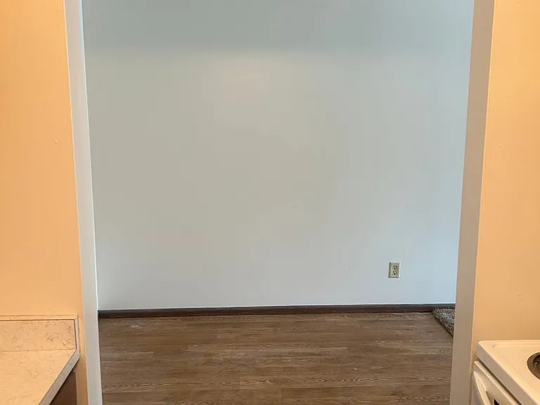 29 Alexander Ave — Photo 16